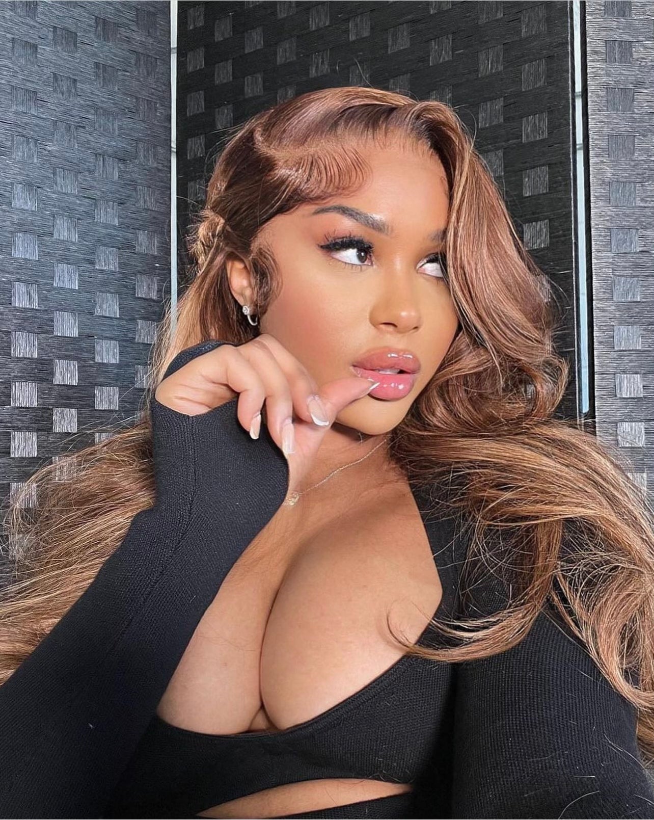 13X4 HIGHLIGHT OMBRE WIG - BODY WAVE (HD LACE)