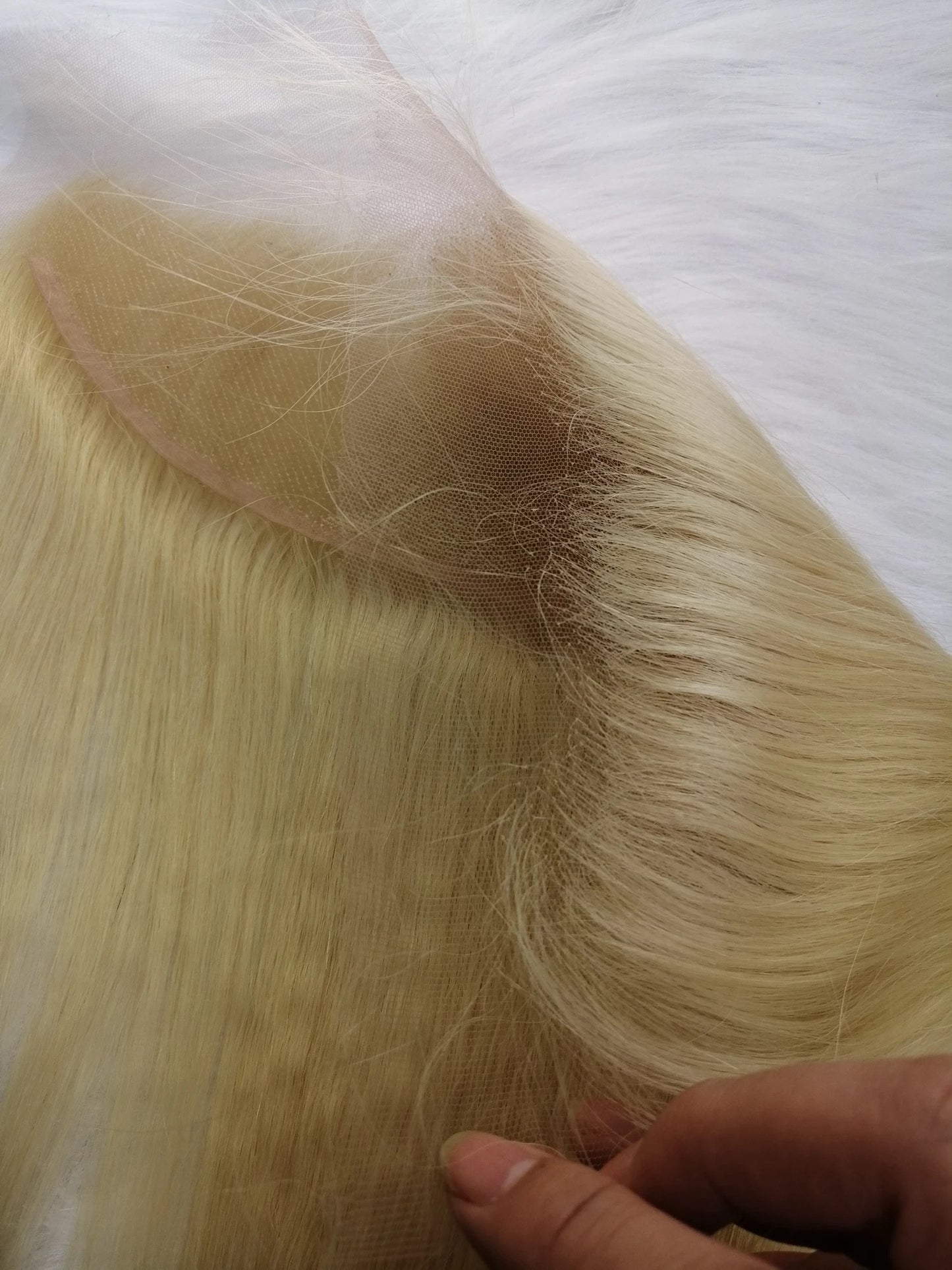 #613 LUXE BLONDE FRONTAL - STRAIGHT (HD LACE)